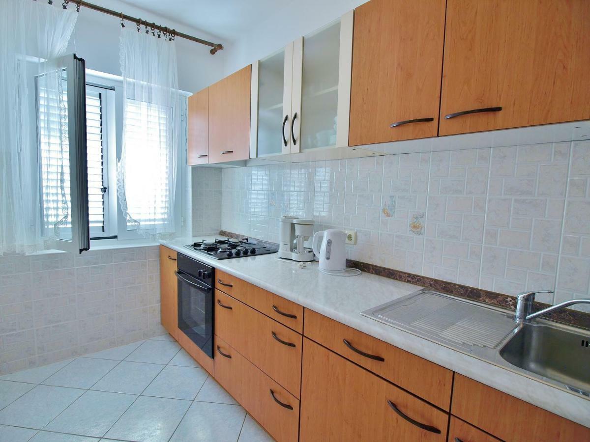 Apartmani Andelo I Ruzica Mundanije Eksteriør billede